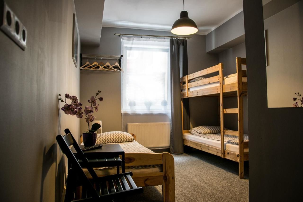 Хостелы Moon Hostel New Краков-18