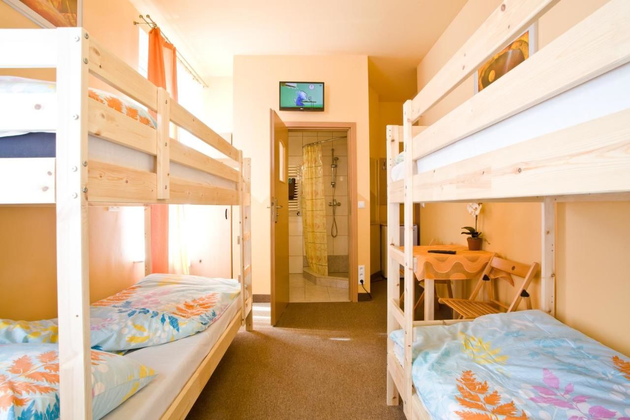 Хостелы Moon Hostel New Краков-22